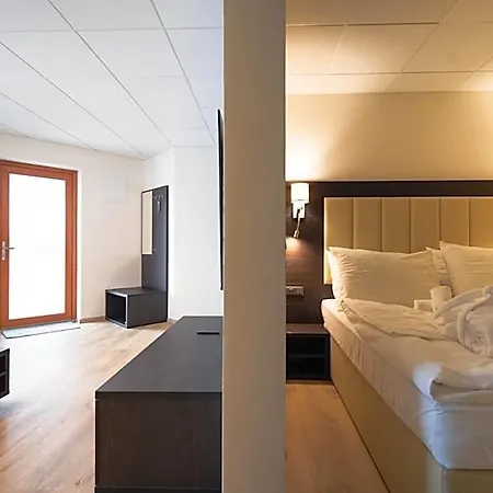 Slunny Dvur Hotel 3*