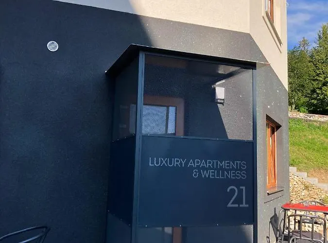 Hotell Slunny Dvur 3*